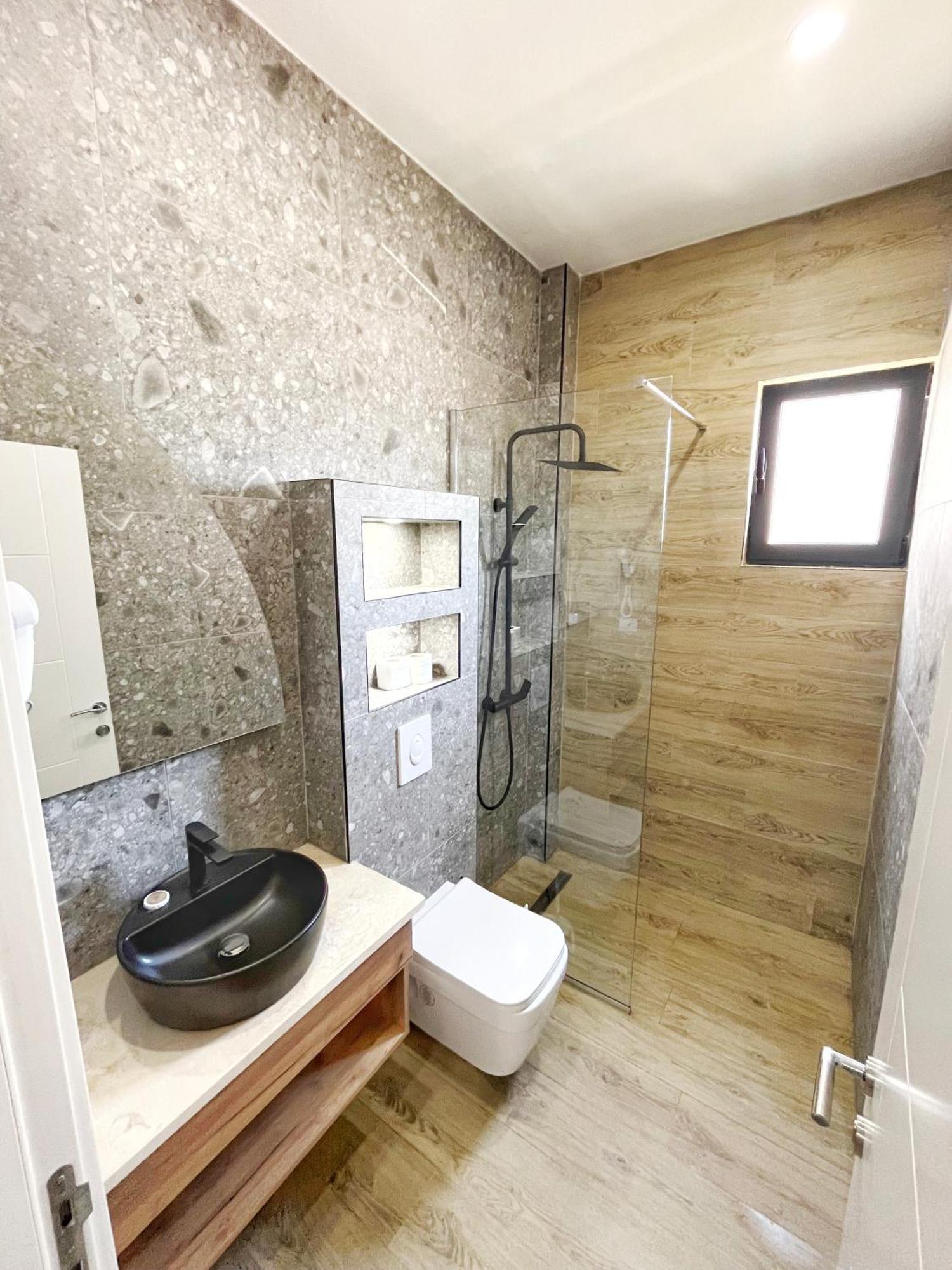 Supreme Luxury Aparthotel Ulcinj Exterior photo