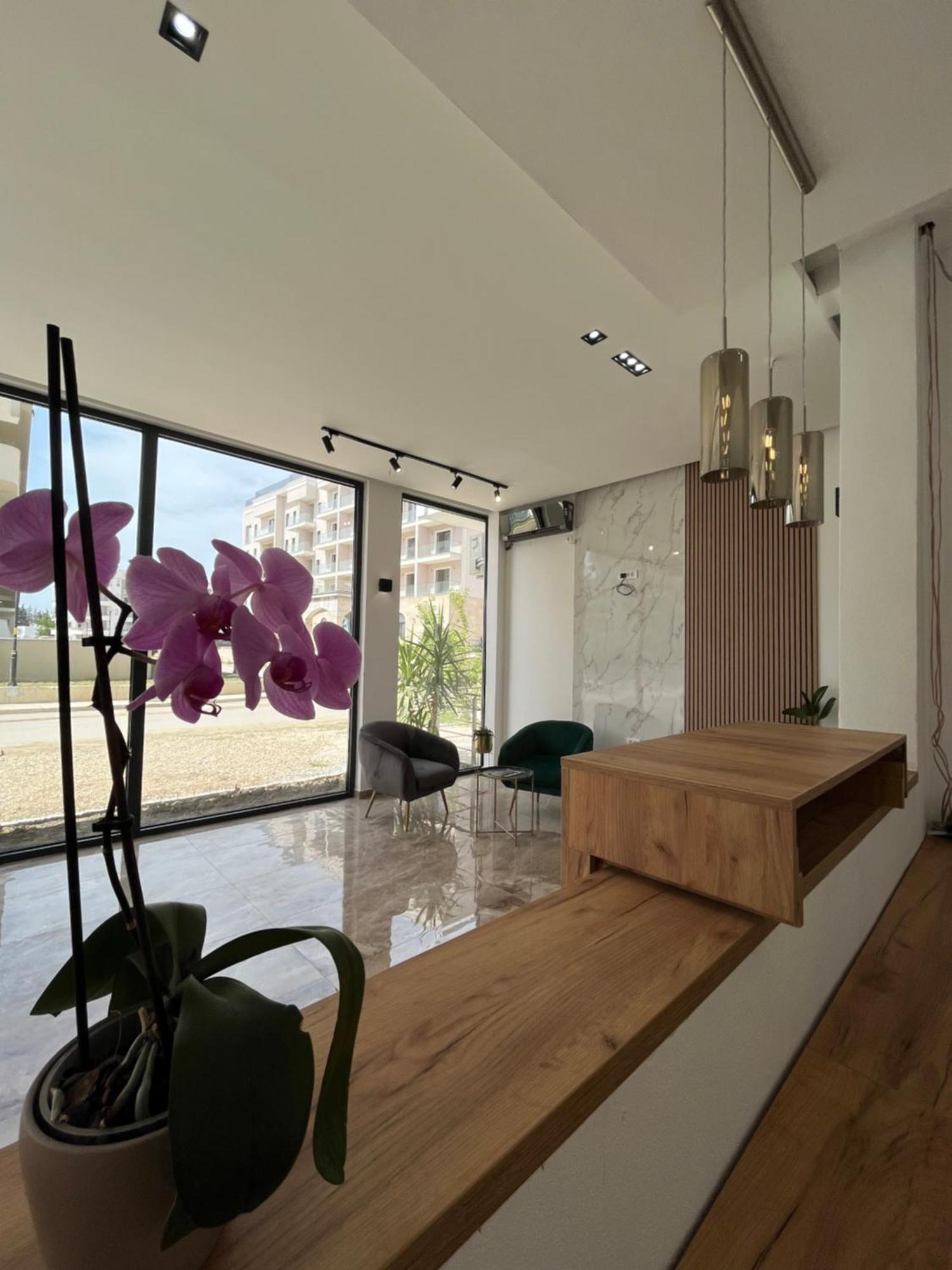 Supreme Luxury Aparthotel Ulcinj Exterior photo